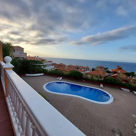 Vista Al Oceano, 2 Plantas, 3 Dormitorios. Apartment Puerto de la Cruz (Tenerife)