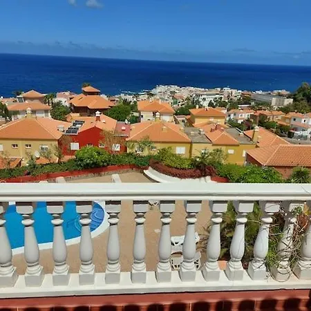 Vista Al Oceano, 2 Plantas, 3 Dormitorios.